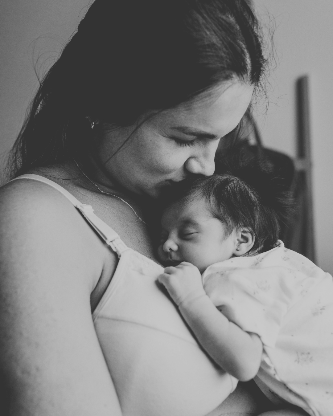 Comment prendre soin de soi pendant le post-partum ? Les gestes essentiels pour bien récupérer après l'accouchement.
