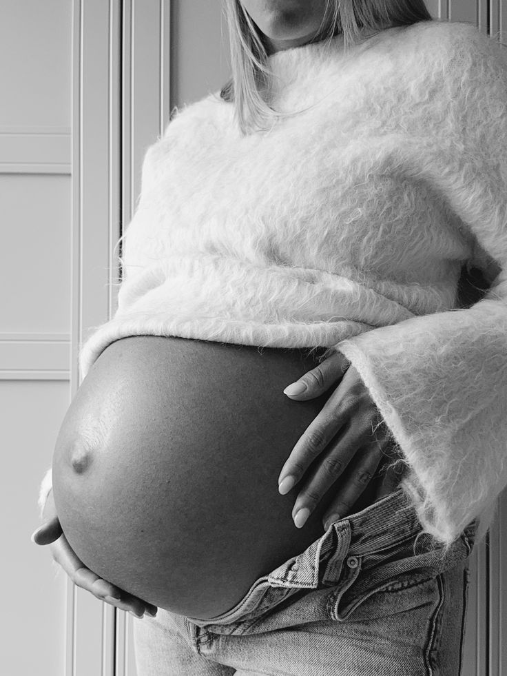 Huile grossesse naturelle : pourquoi l’utiliser pendant la grossesse et le post-partum ?